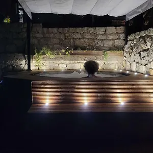 les-lodges-de-loliveraie-de-virevent.fr-provencehotel.com/