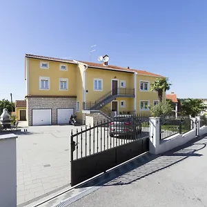 apartments-euphemia.in-istria.net/