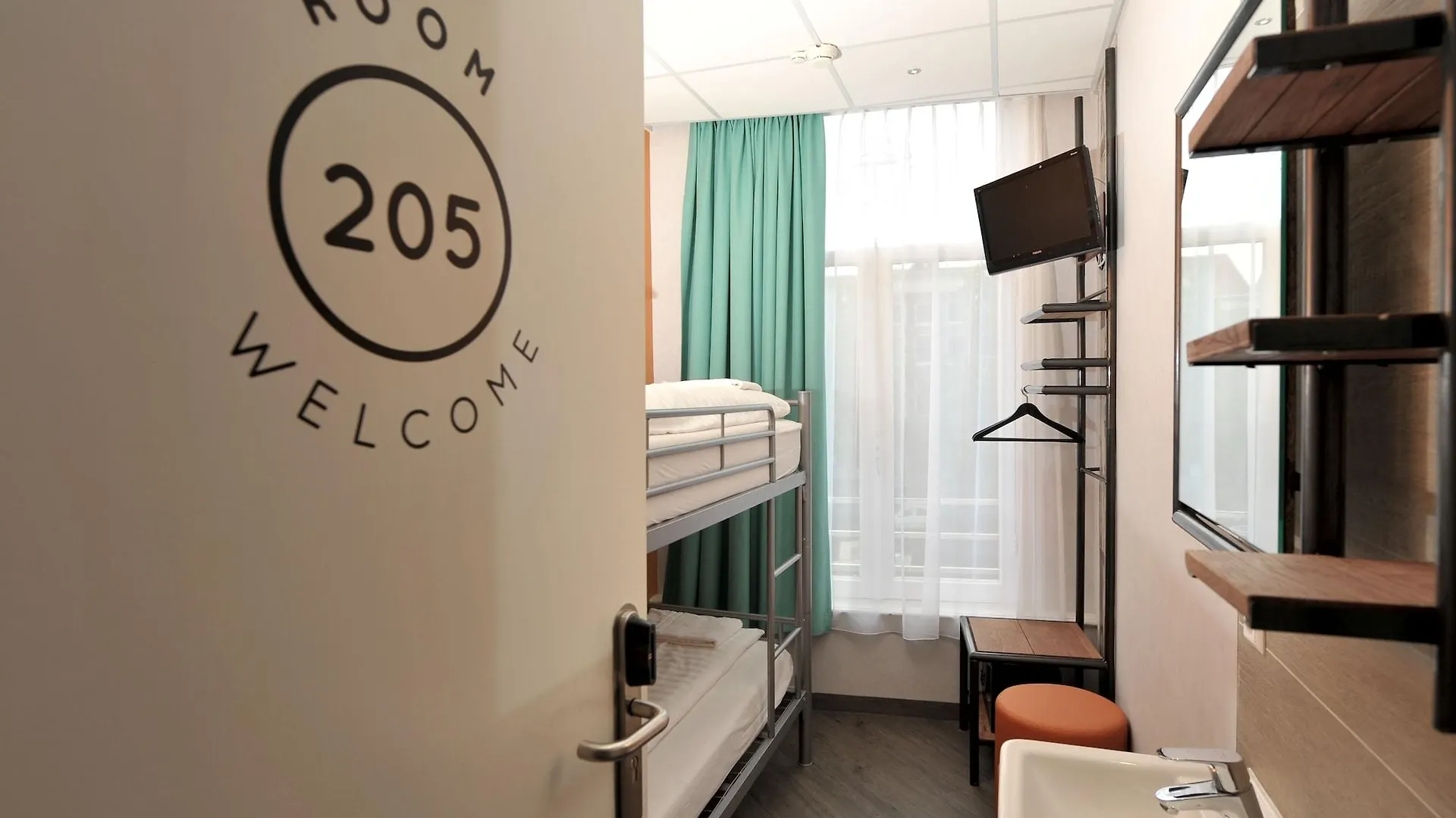 Tourist Inn One Amsterdam Hotel