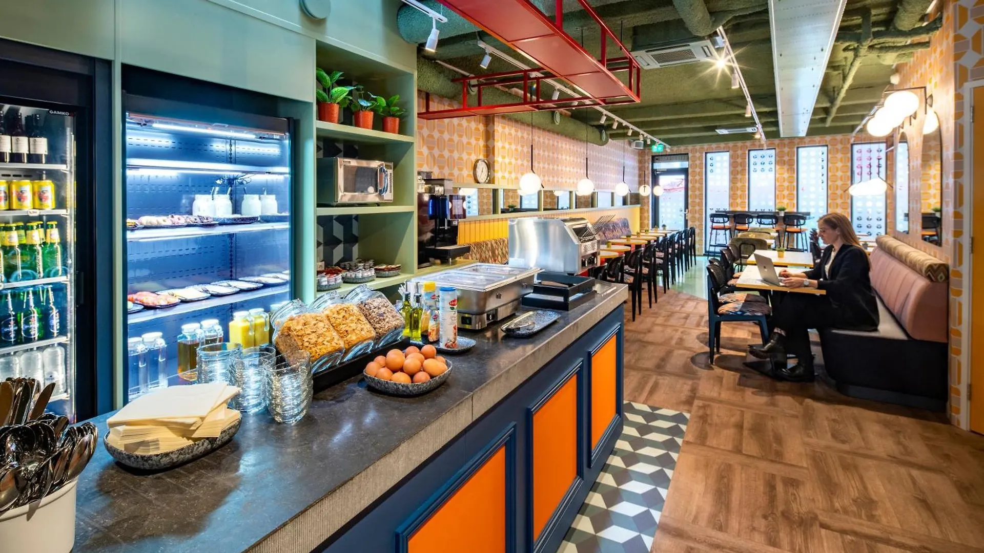 Tourist Inn One Amsterdam