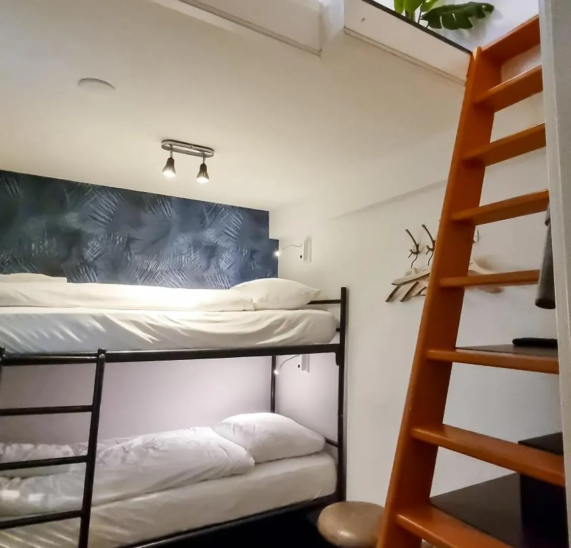 Tourist Inn One Amsterdam