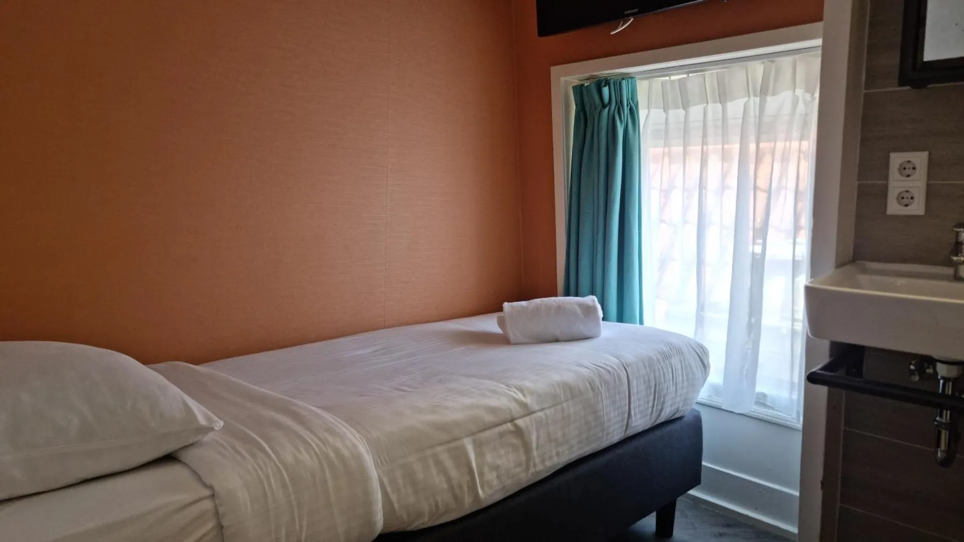 Tourist Inn One Amsterdam 2*,  Pays-Bas